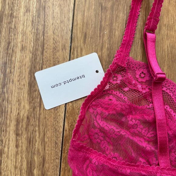 NWT btemptd pink lace bralette adjustable straps women size medium baddies - Picture 6 of 6